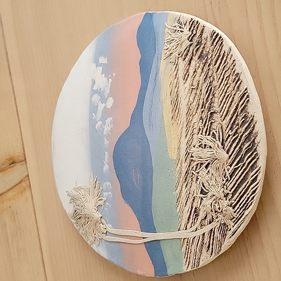 Cire Pottery Wall Decor Mountain Scene - Picture 2 of 4